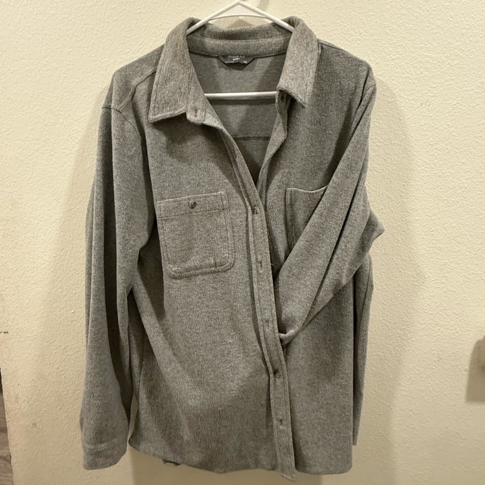 Women’s gray button up